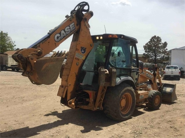 retroexcavadora de llantas