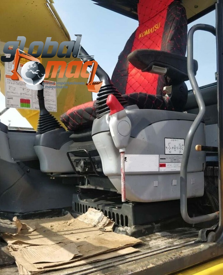 excavadora  komatsu 