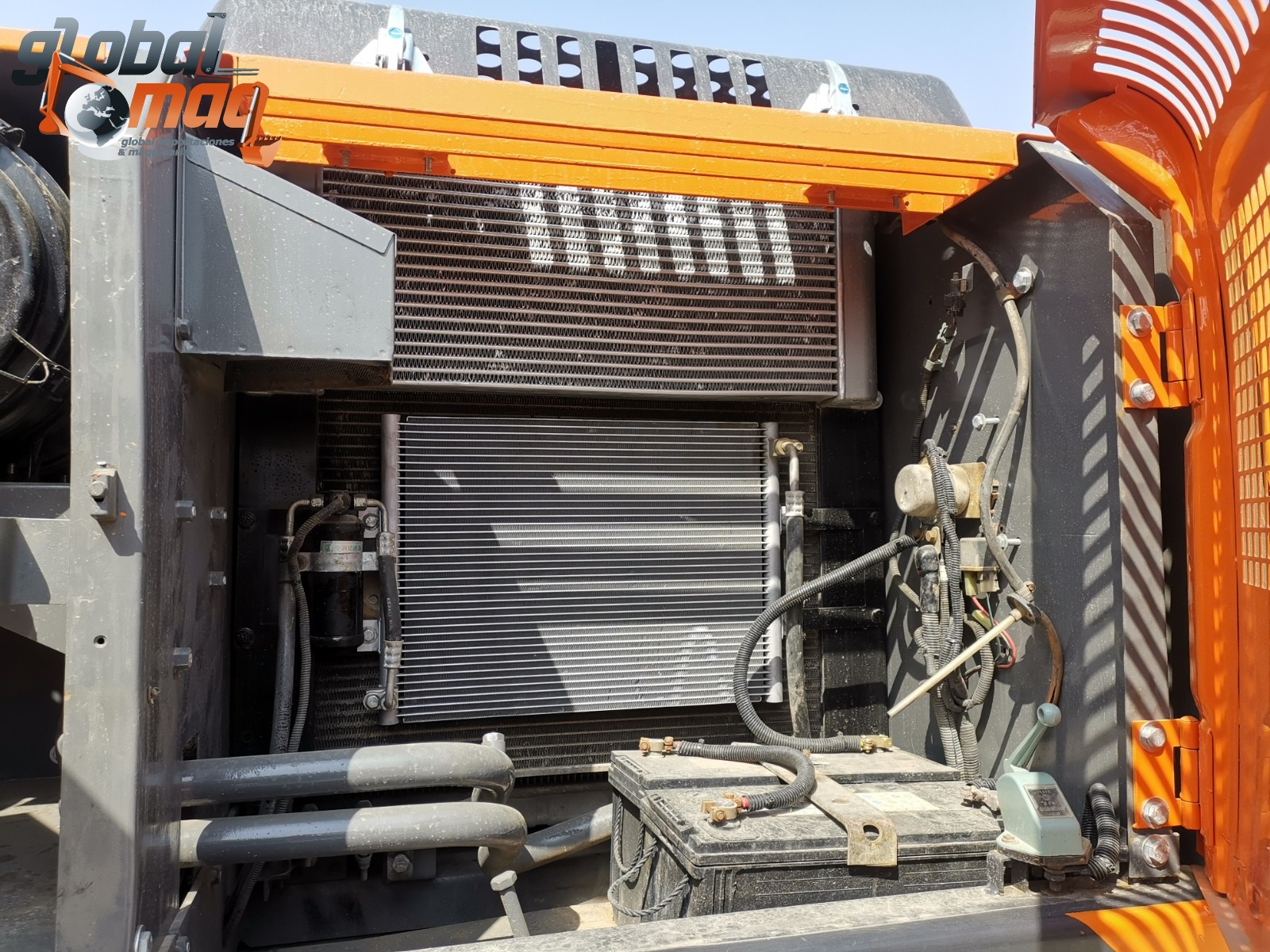 excavadora  marca  hitachi