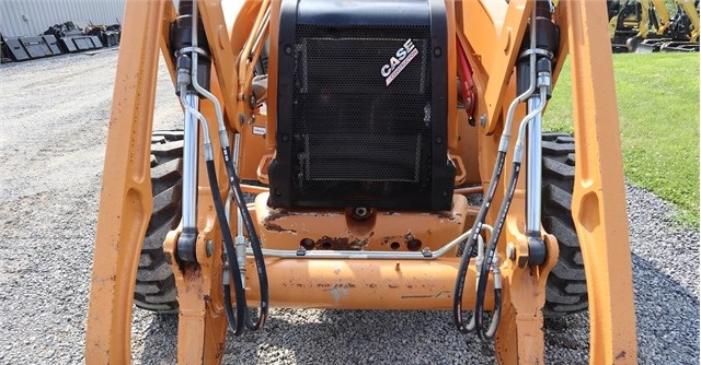 retroexcavadora de llantas